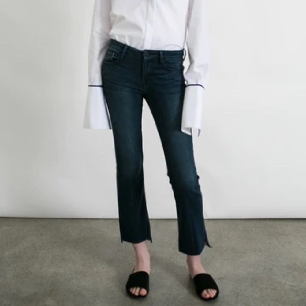 FRAME Denim Le Crop Mini Boot Flare Jeans in Topsail Wash